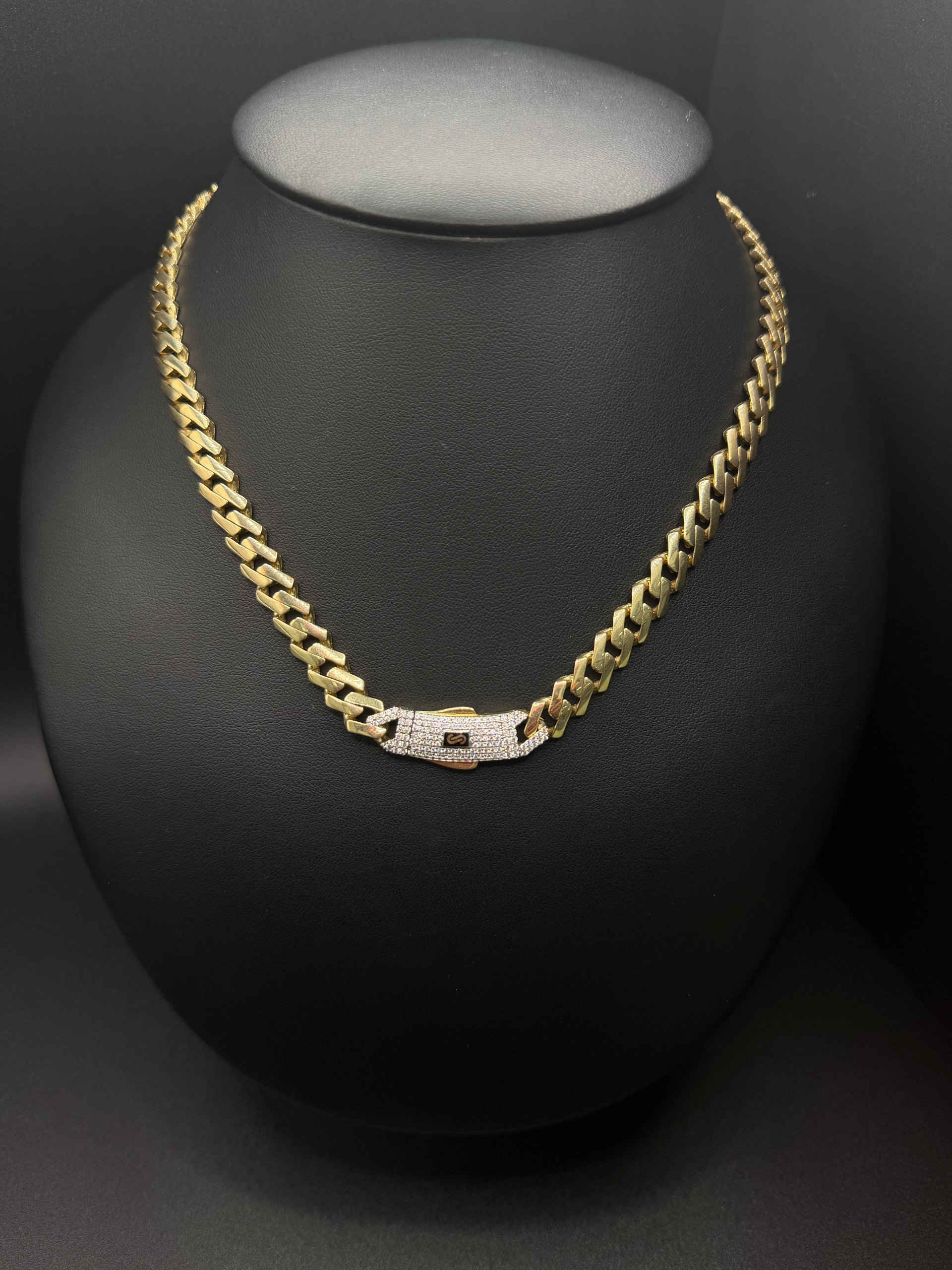 Cuban link chain 10K Gold