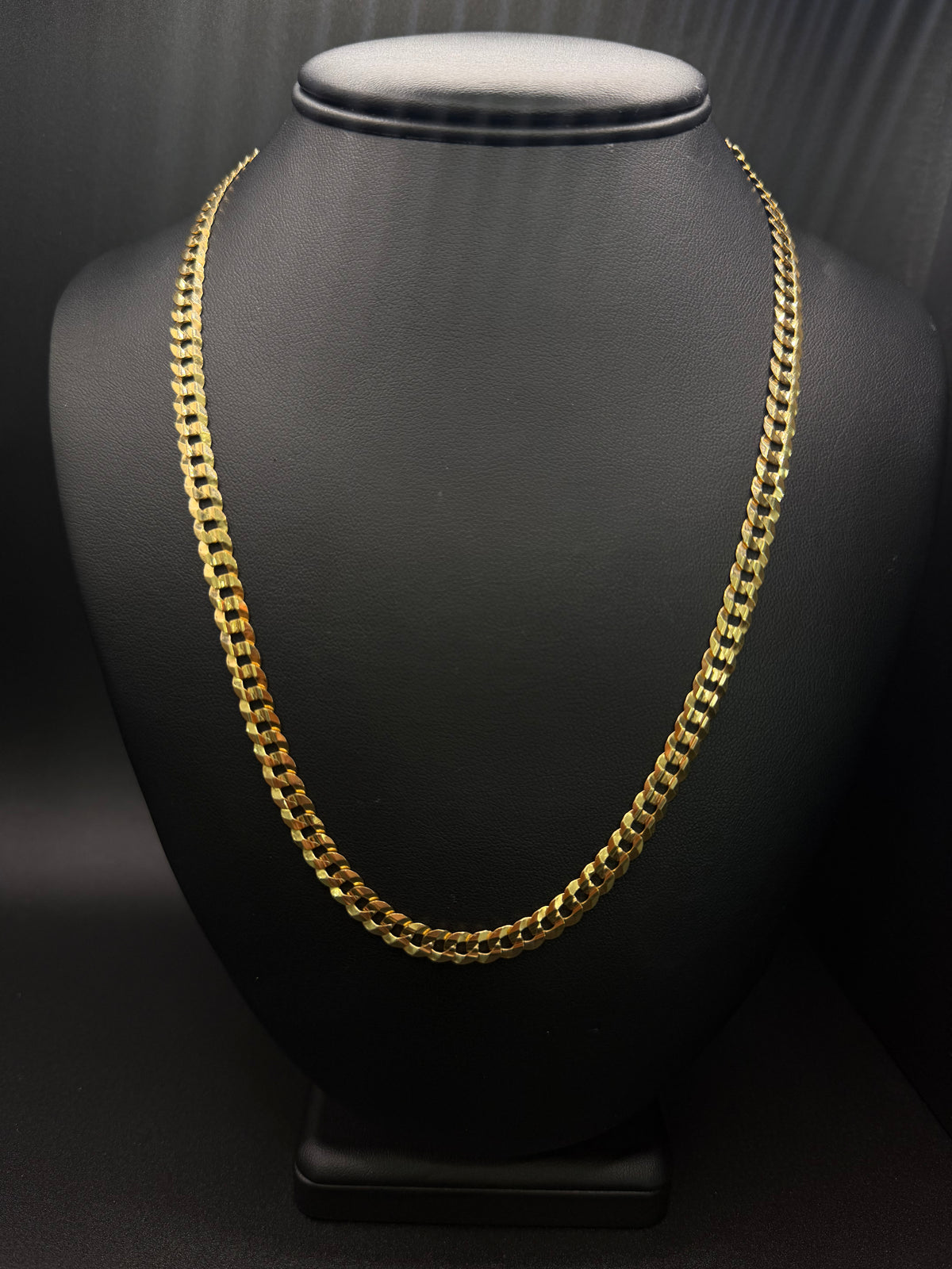 Cuban link chain 10K Gold
